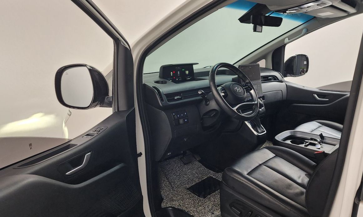 Hyundai Staria 2023