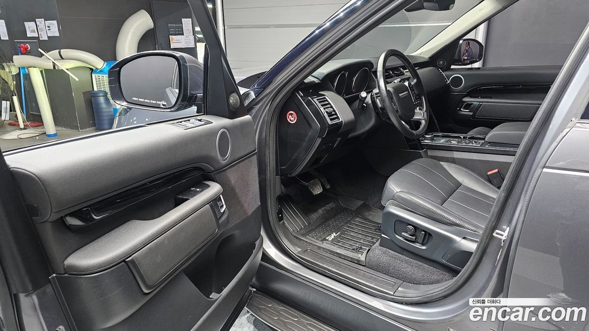 Land Rover Discovery 2019