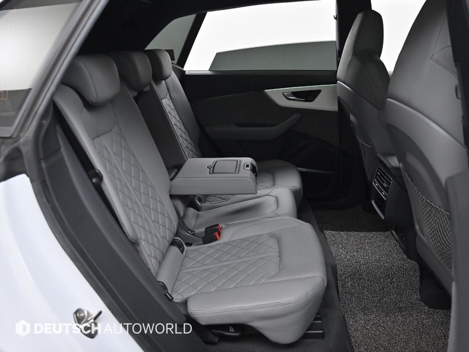 Audi Q8 2021