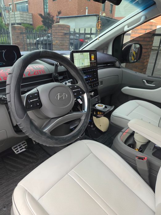 Hyundai Staria 2025