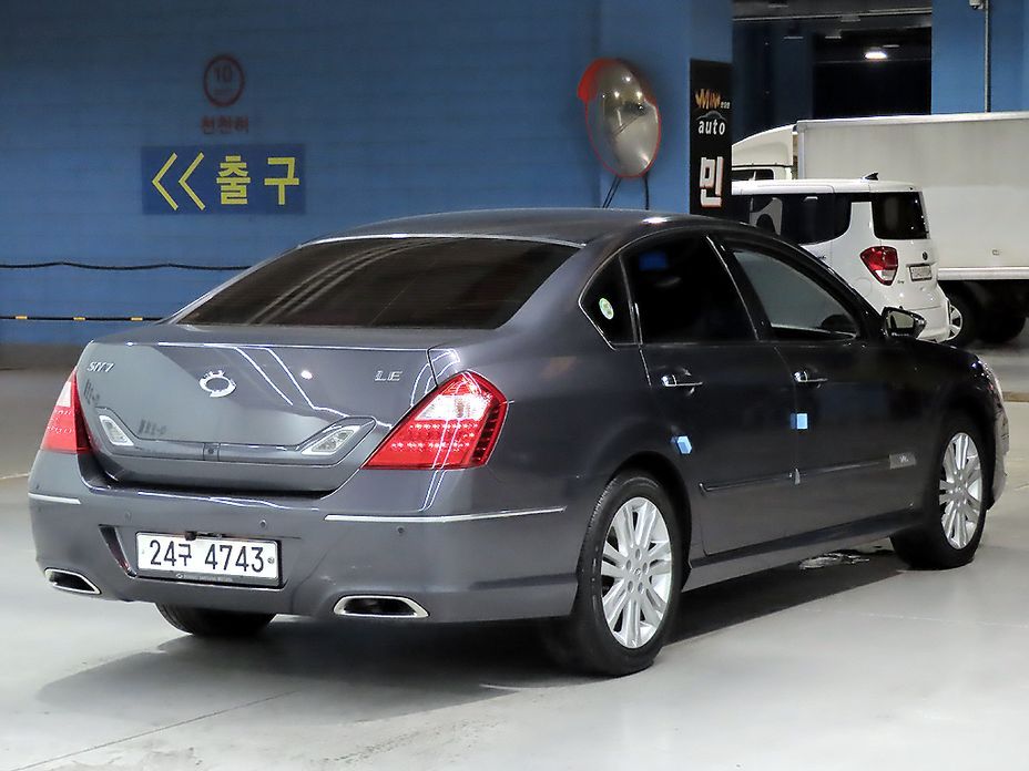 Renault-KoreaSamsung SM7 2011