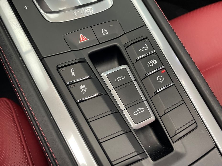 Porsche 718 2024