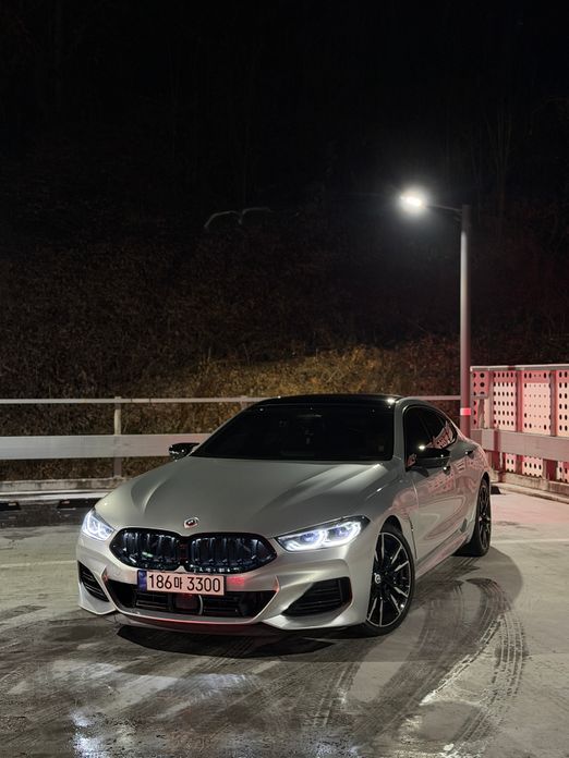 BMW 8-Series 2023