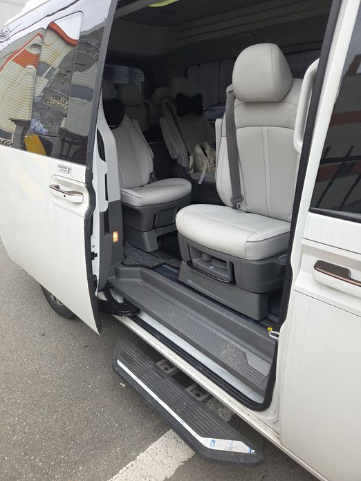 Hyundai Staria 2025