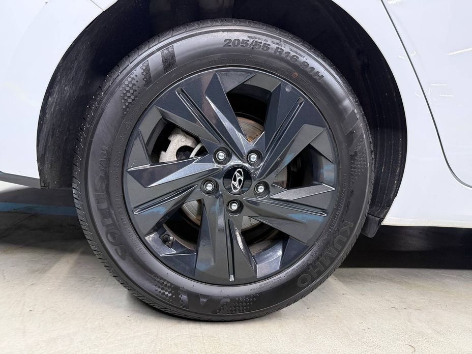 Hyundai AVANTE 2023