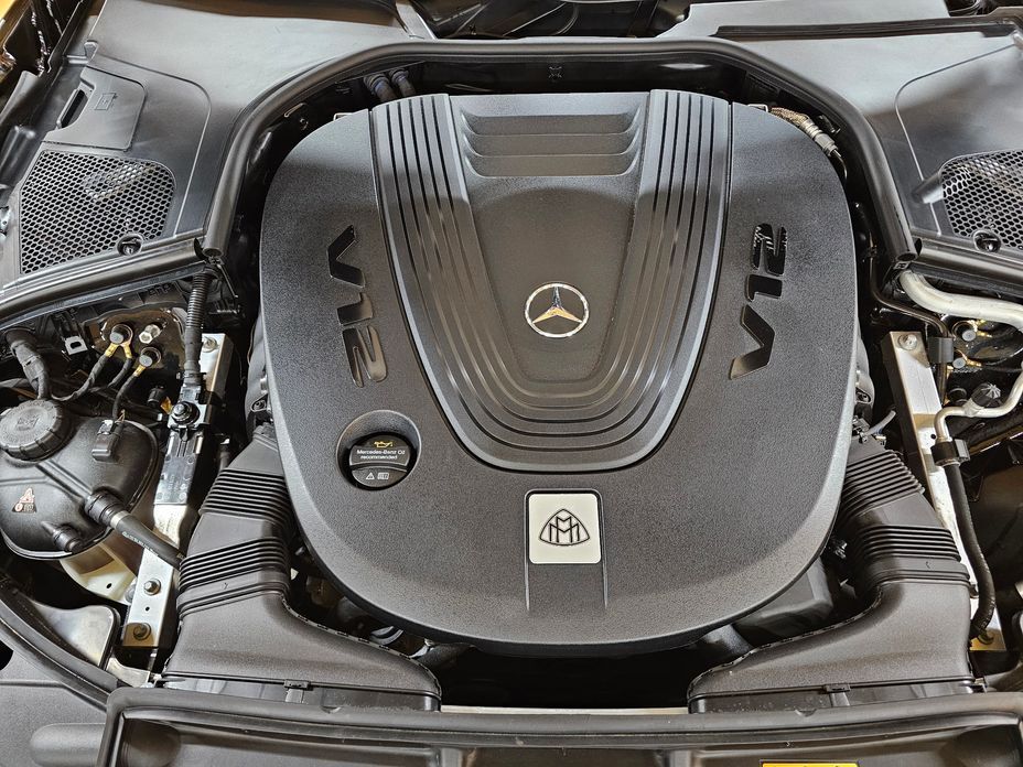 Mercedes-Benz S-Class 2023