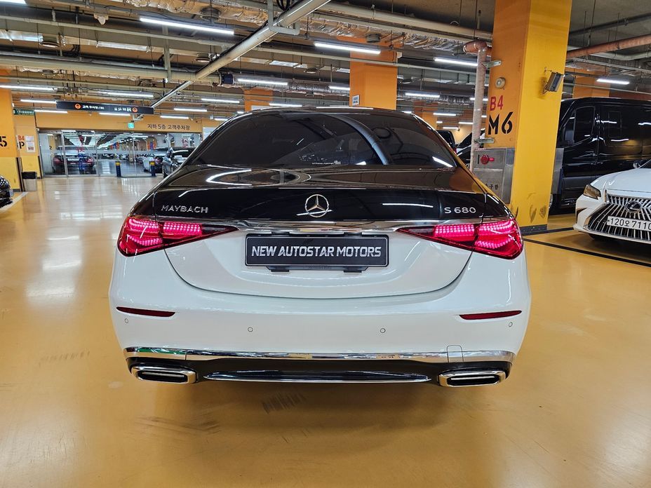 Mercedes-Benz S-Class 2023