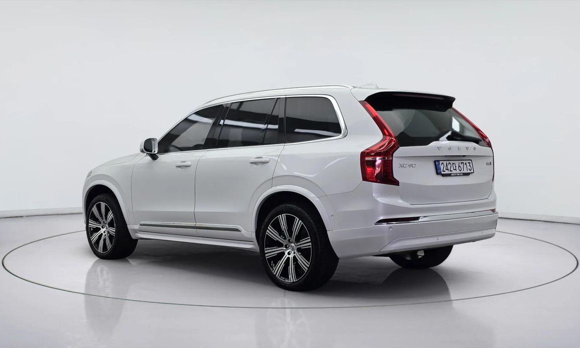 Volvo XC90 2025