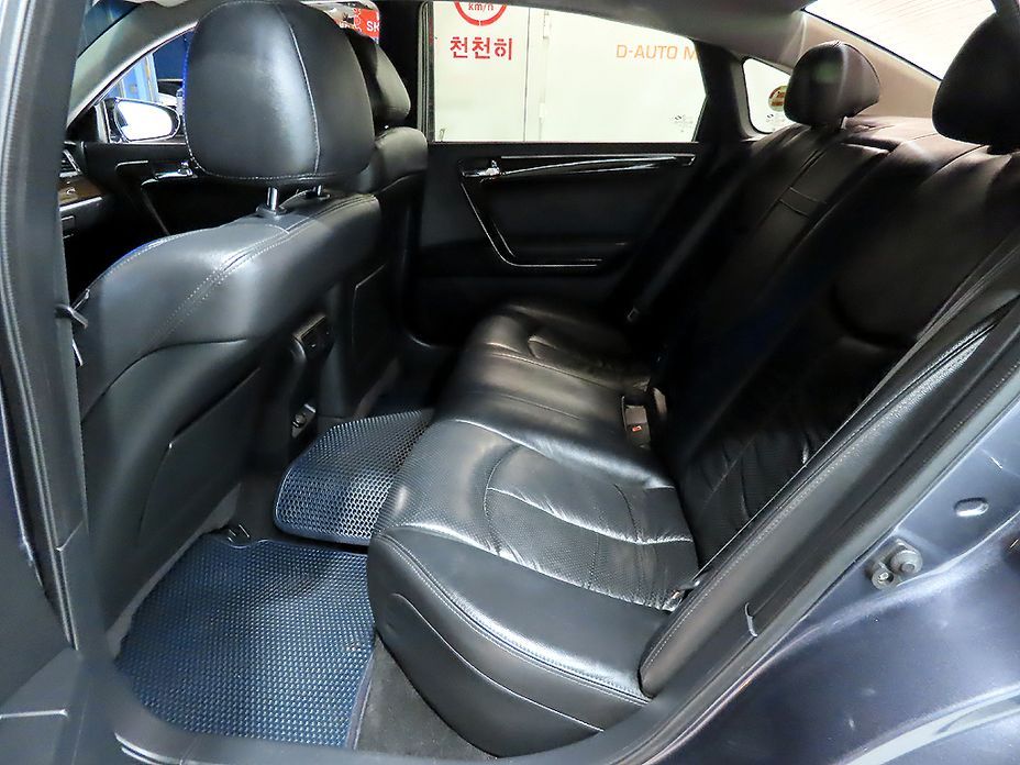 Renault-KoreaSamsung SM7 2011
