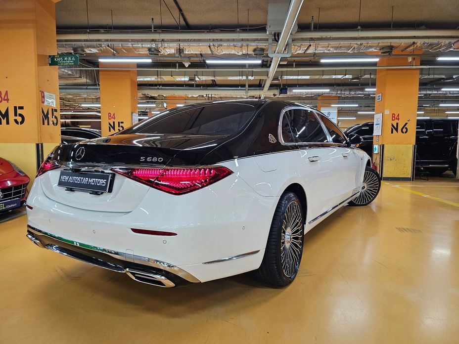 Mercedes-Benz S-Class 2023