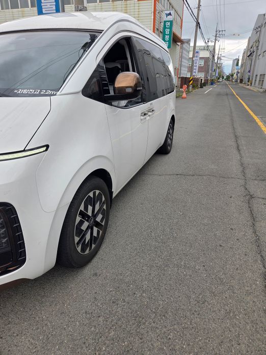 Hyundai Staria 2025