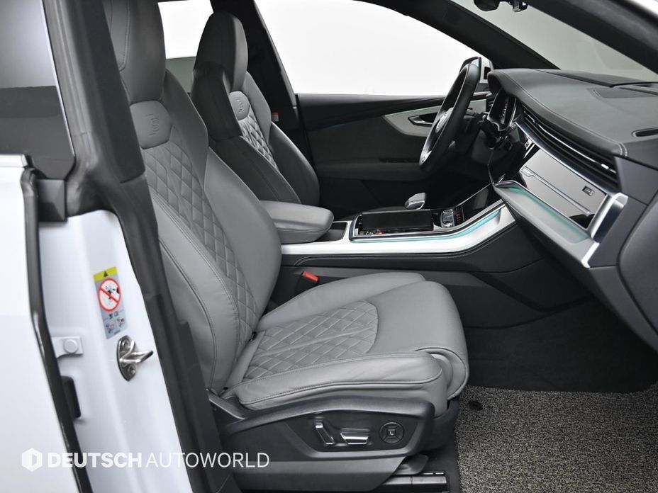 Audi Q8 2021