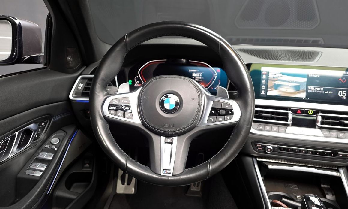 BMW 3-Series 2021