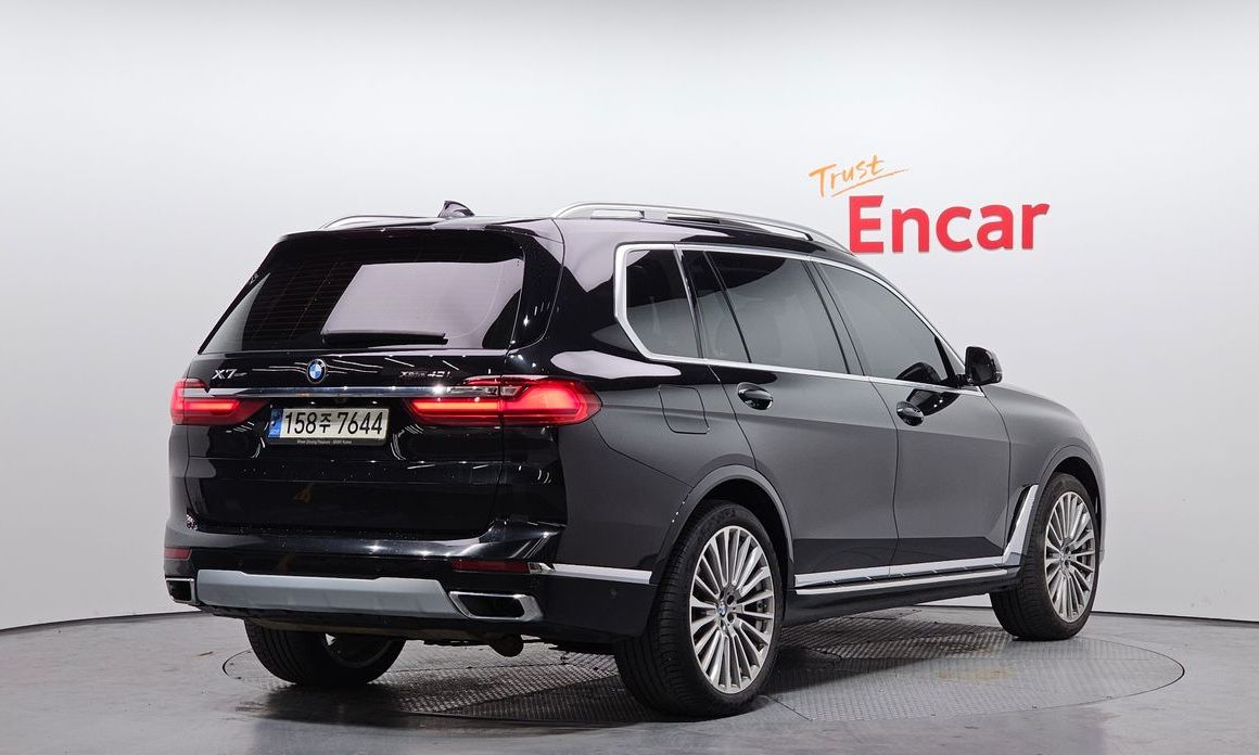BMW X7 2021
