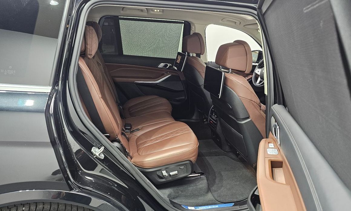 BMW X7 2021