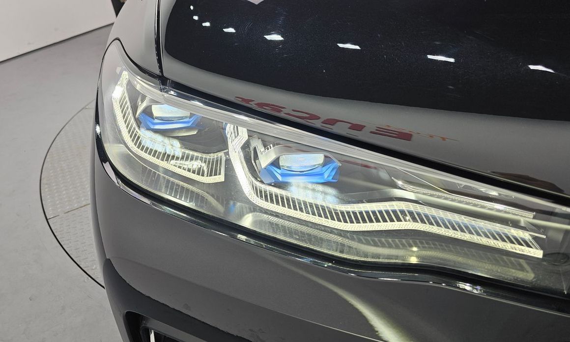 BMW X7 2021
