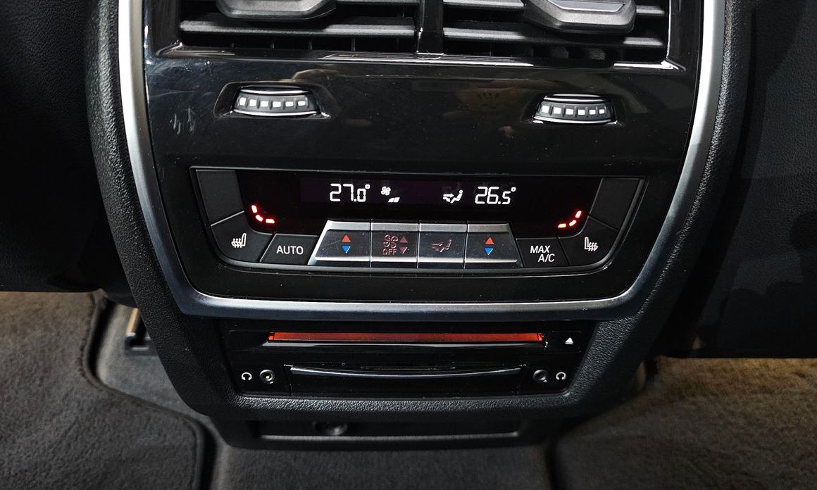 BMW X7 2021