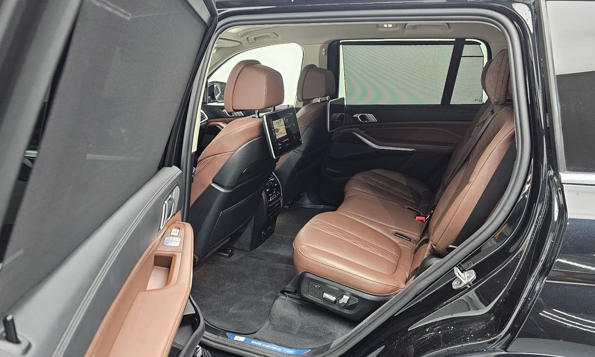 BMW X7 2021