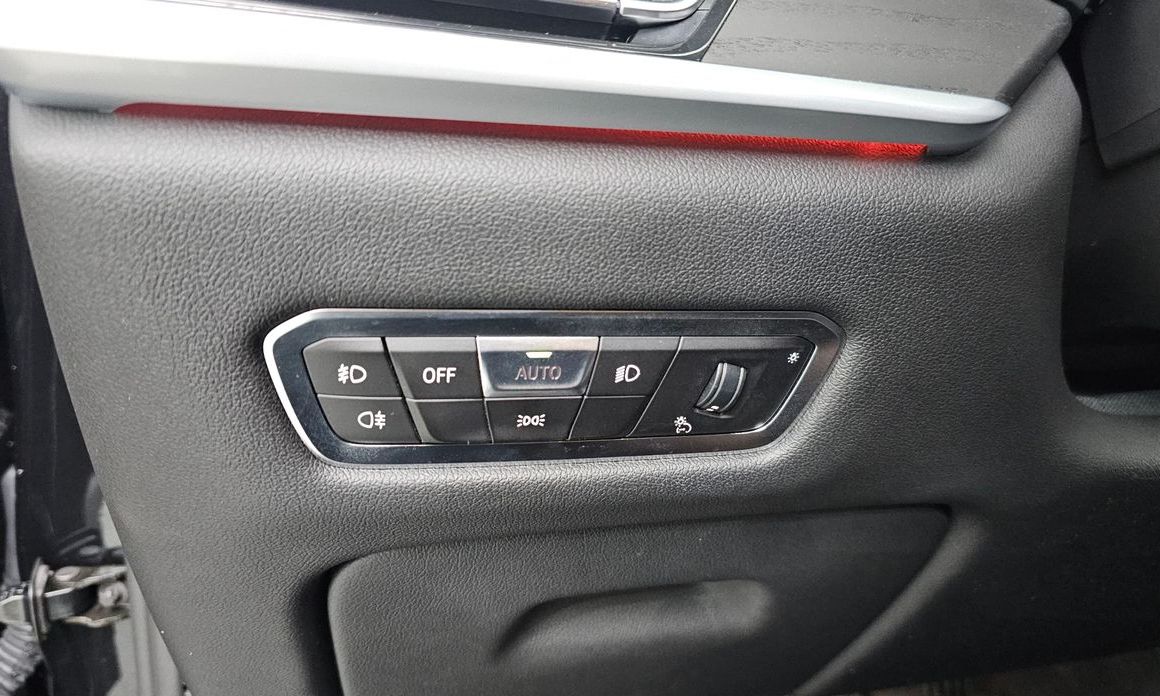 BMW X7 2021
