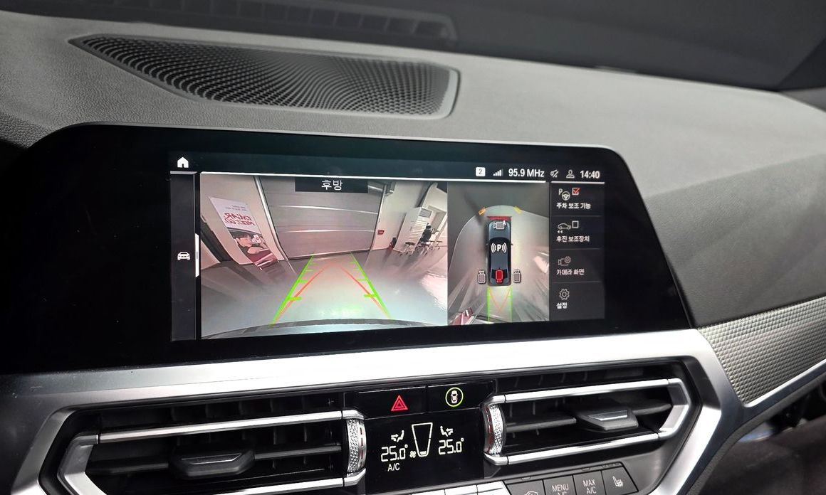 BMW 3-Series 2021