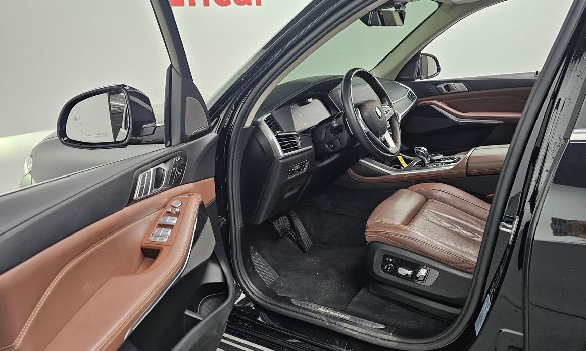 BMW X7 2021