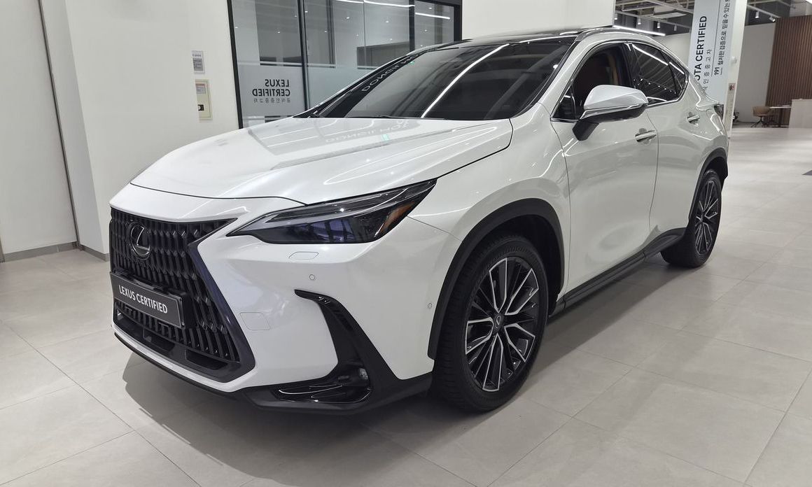 Lexus NX 2024