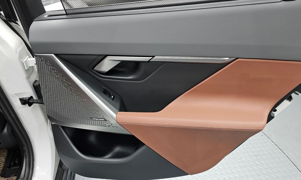 BMW 5-Series 2024