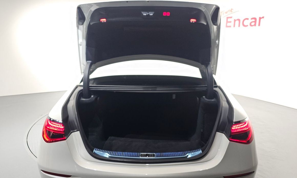 Mercedes-Benz S-Class 2022