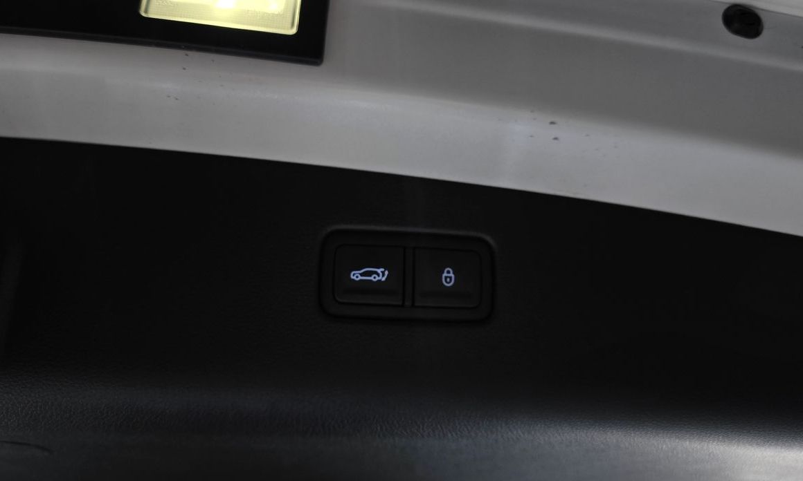 Genesis GV70 2025