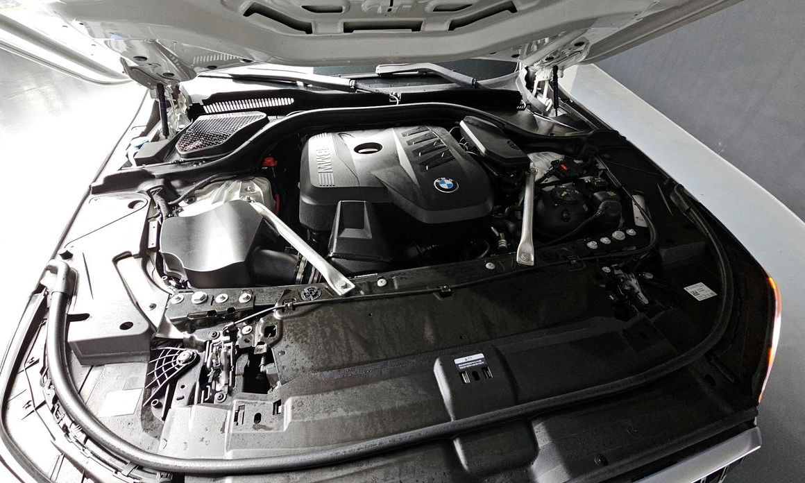BMW 5-Series 2024