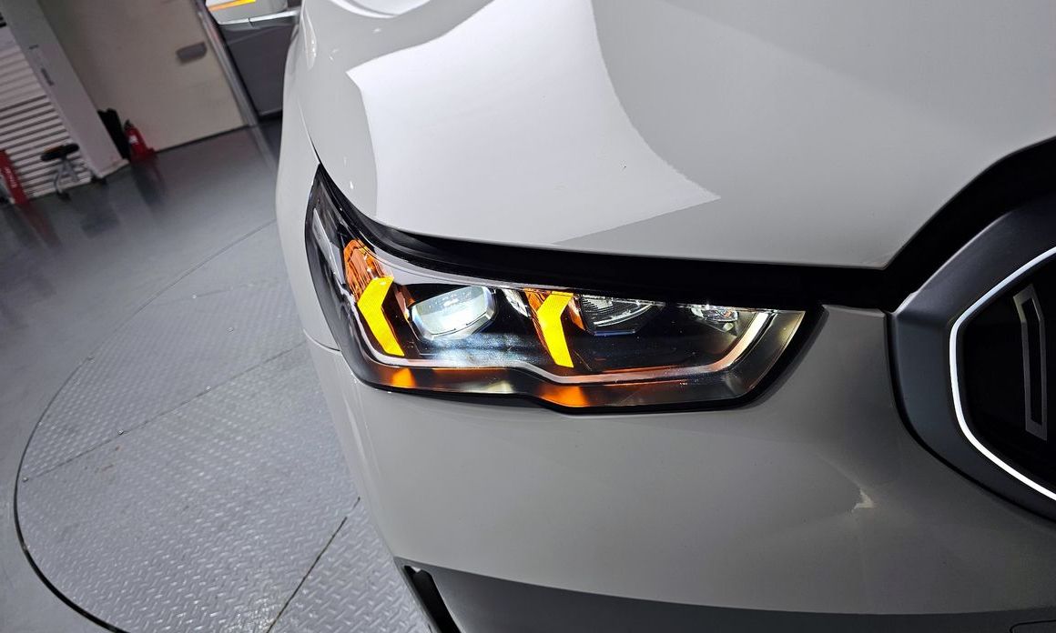BMW 5-Series 2024
