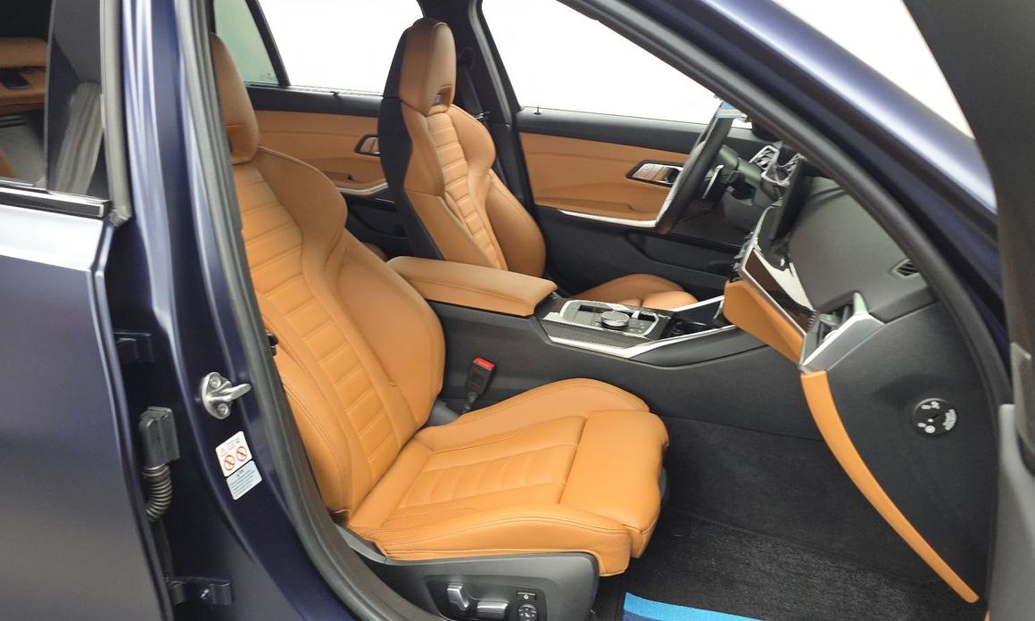 BMW 3-Series 2023