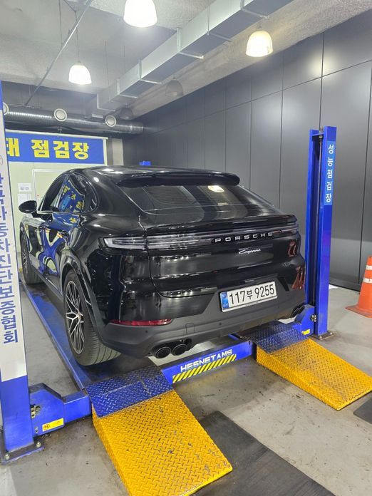 Porsche Cayenne 2025