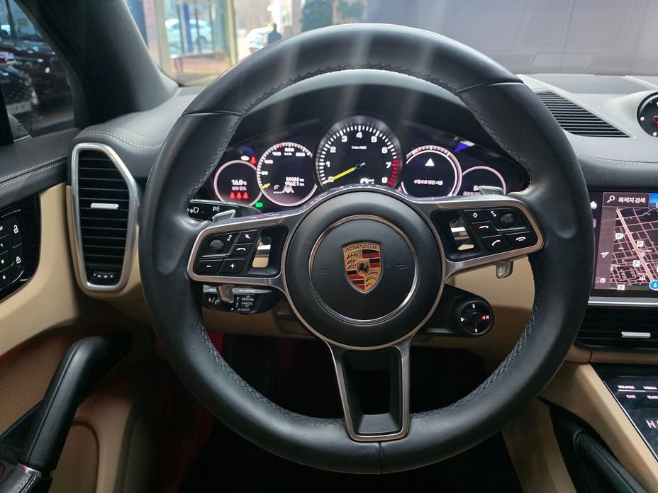 Porsche Cayenne 2023