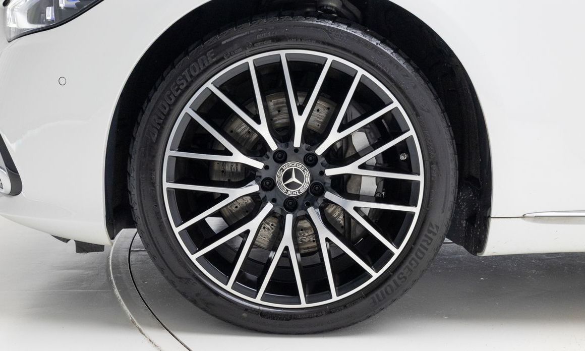 Mercedes-Benz S-Class 2024