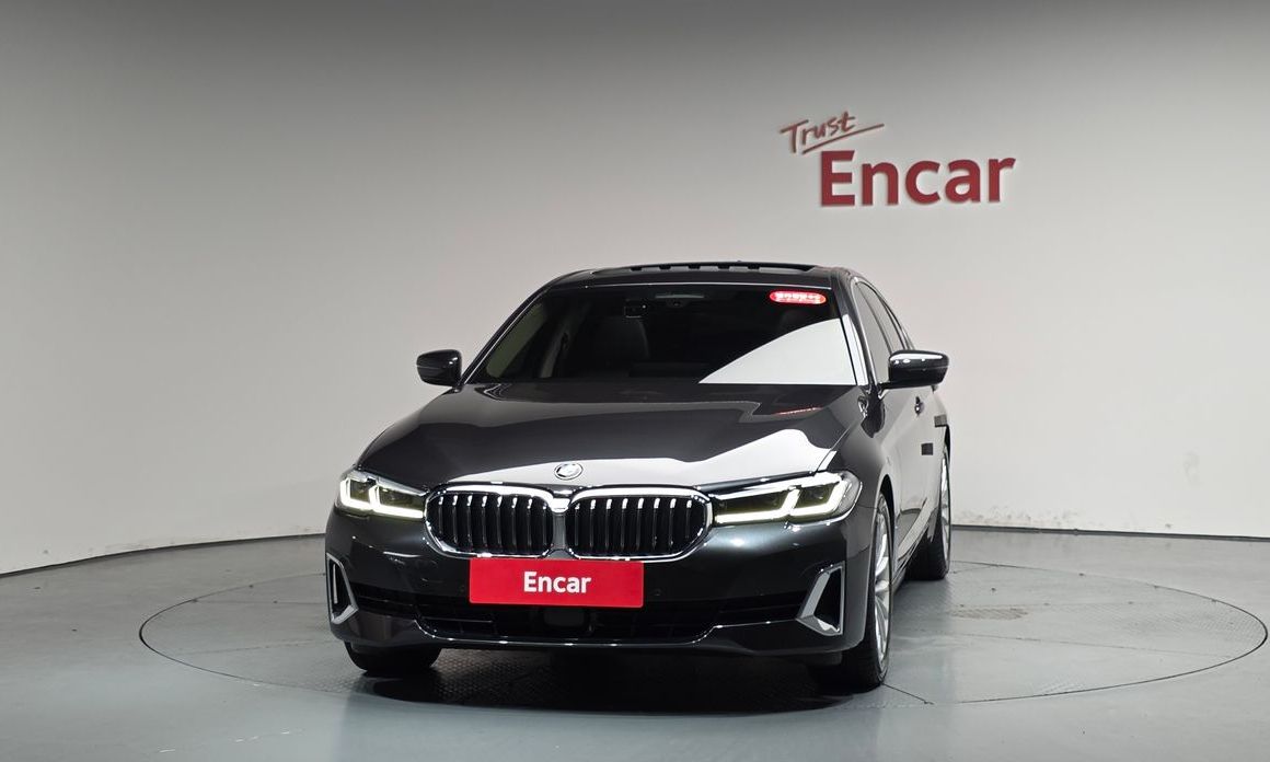 BMW 5-Series 2022