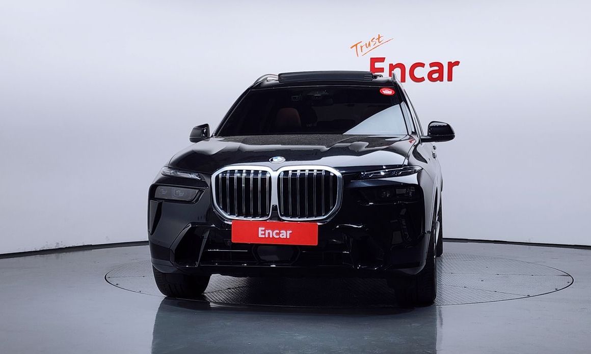 BMW X7 2025