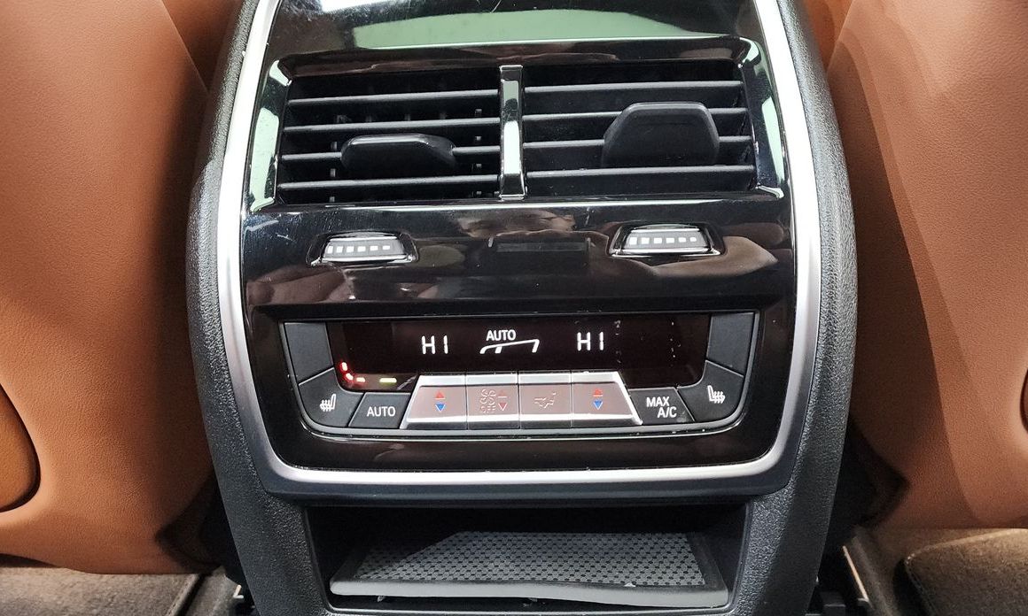 BMW X7 2025