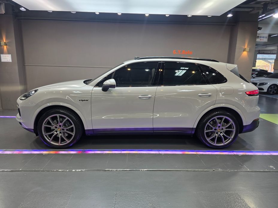 Porsche Cayenne 2023