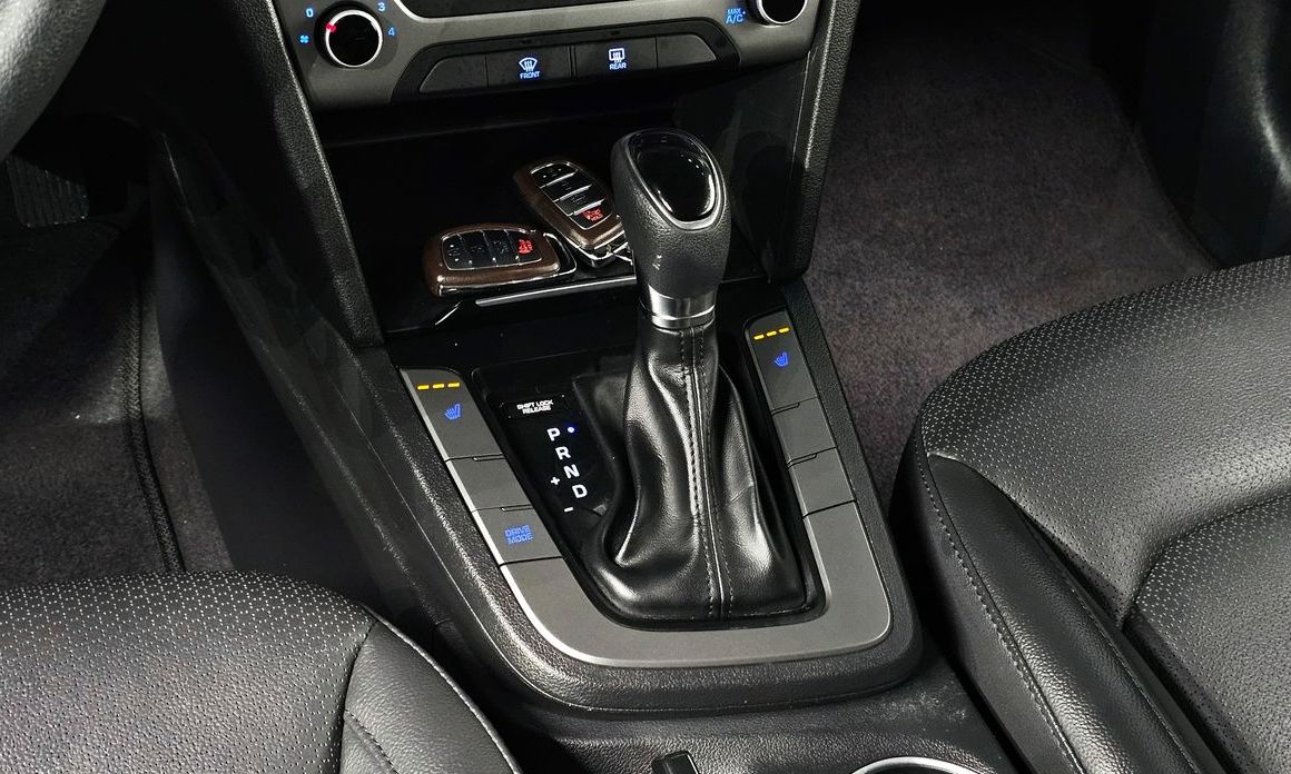 Hyundai AVANTE 2017