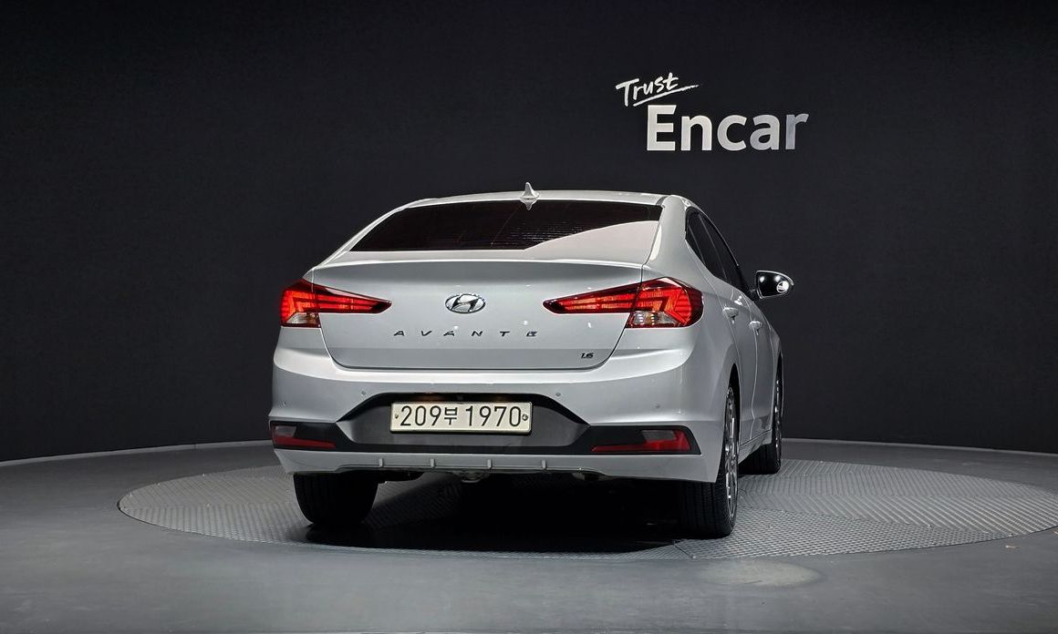 Hyundai AVANTE 2019