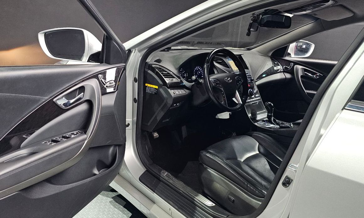 Hyundai Grandeur 2015