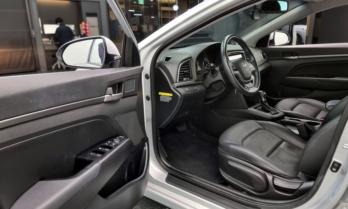 Hyundai AVANTE 2018
