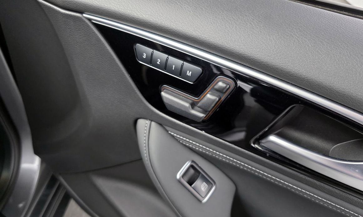 Infiniti Q30 2019