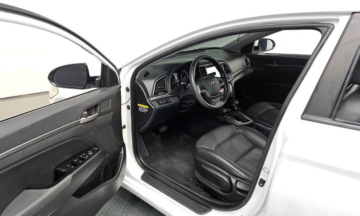 Hyundai AVANTE 2017