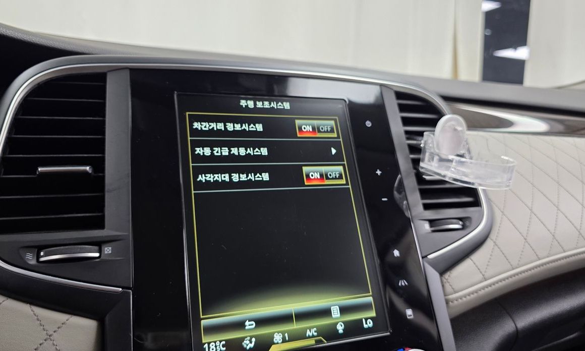 Renault-KoreaSamsung SM6 2016