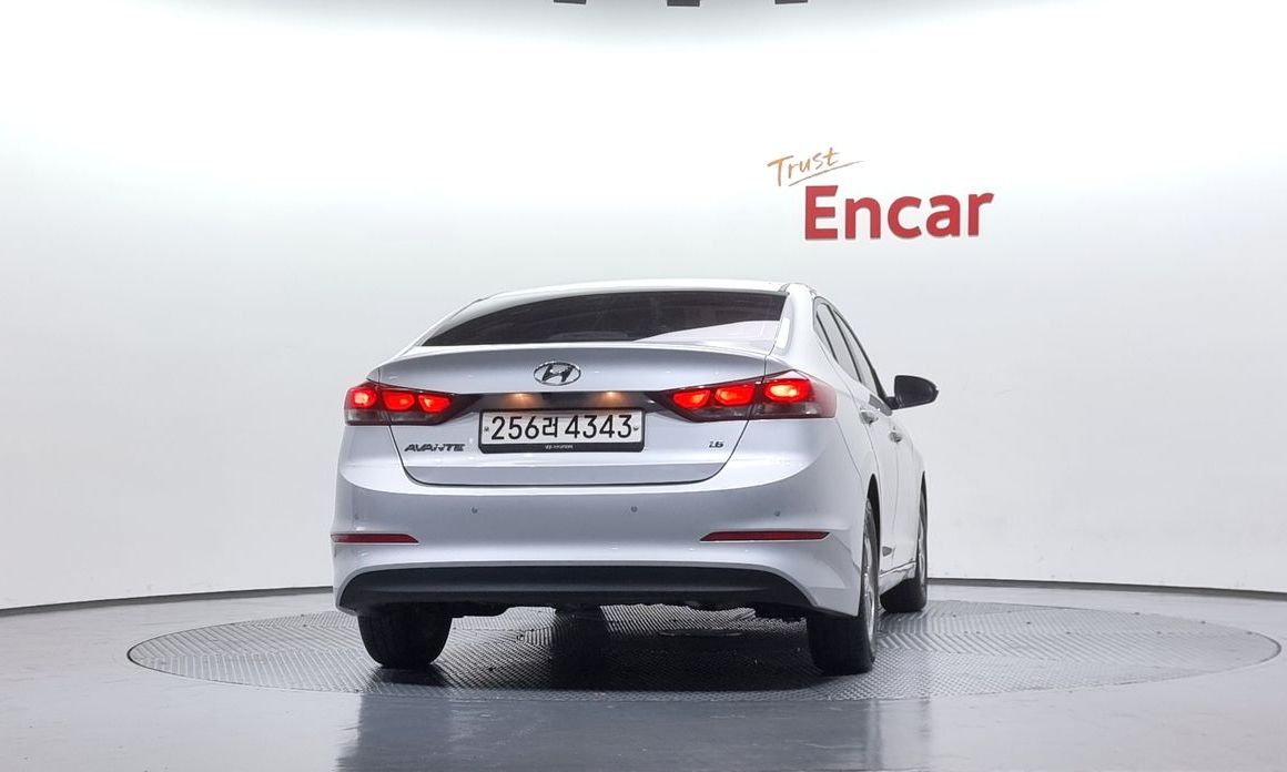 Hyundai AVANTE 2018