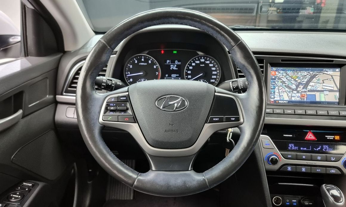 Hyundai AVANTE 2018