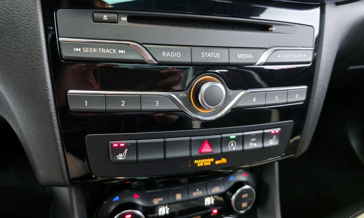 Infiniti Q30 2019