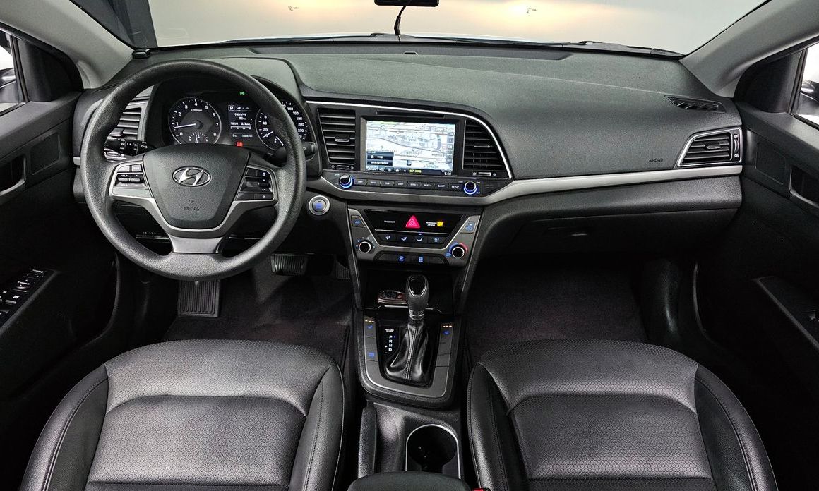 Hyundai AVANTE 2017